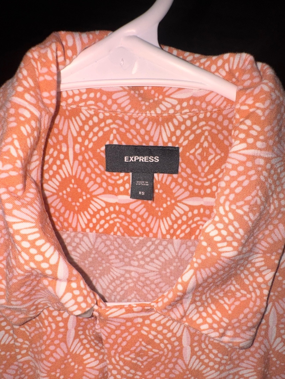 Men’s XS Express Orange and White Geometric Collared Shirt